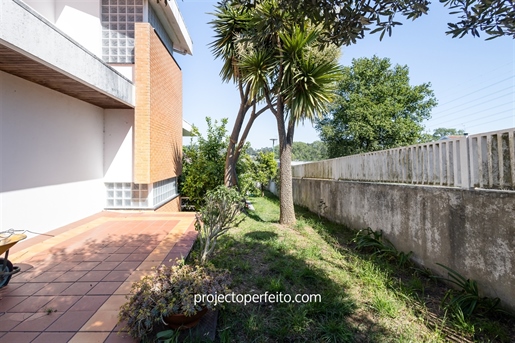 Detached house T5 Sell in Sandim, Olival, Lever e Crestuma,Vila Nova de Gaia