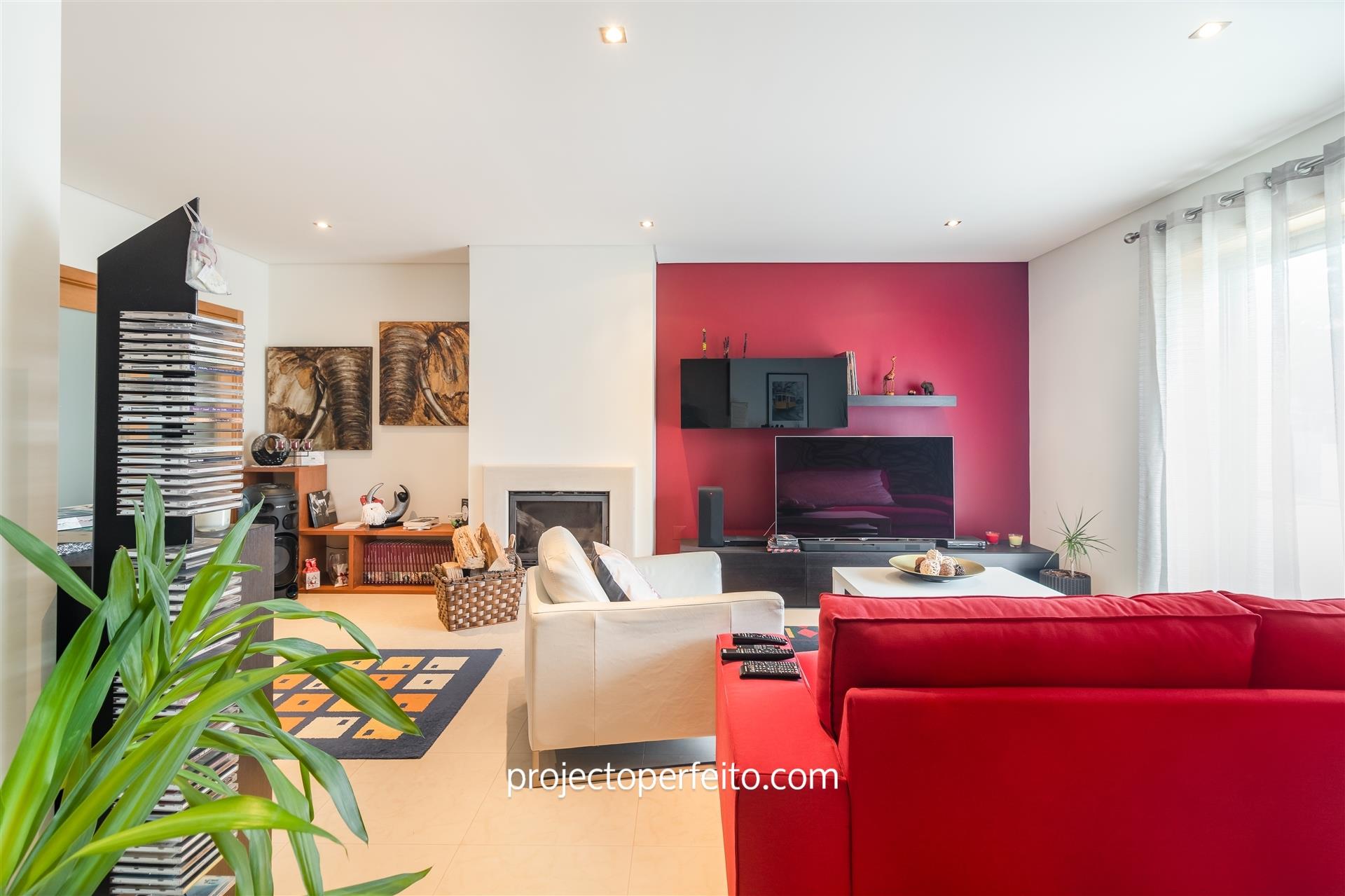 Terraced house T3 Sell in Escapães,Santa Maria da Feira