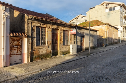 Te restaureren huis met 5 slaapkamers te koop in Espinho,Espinho