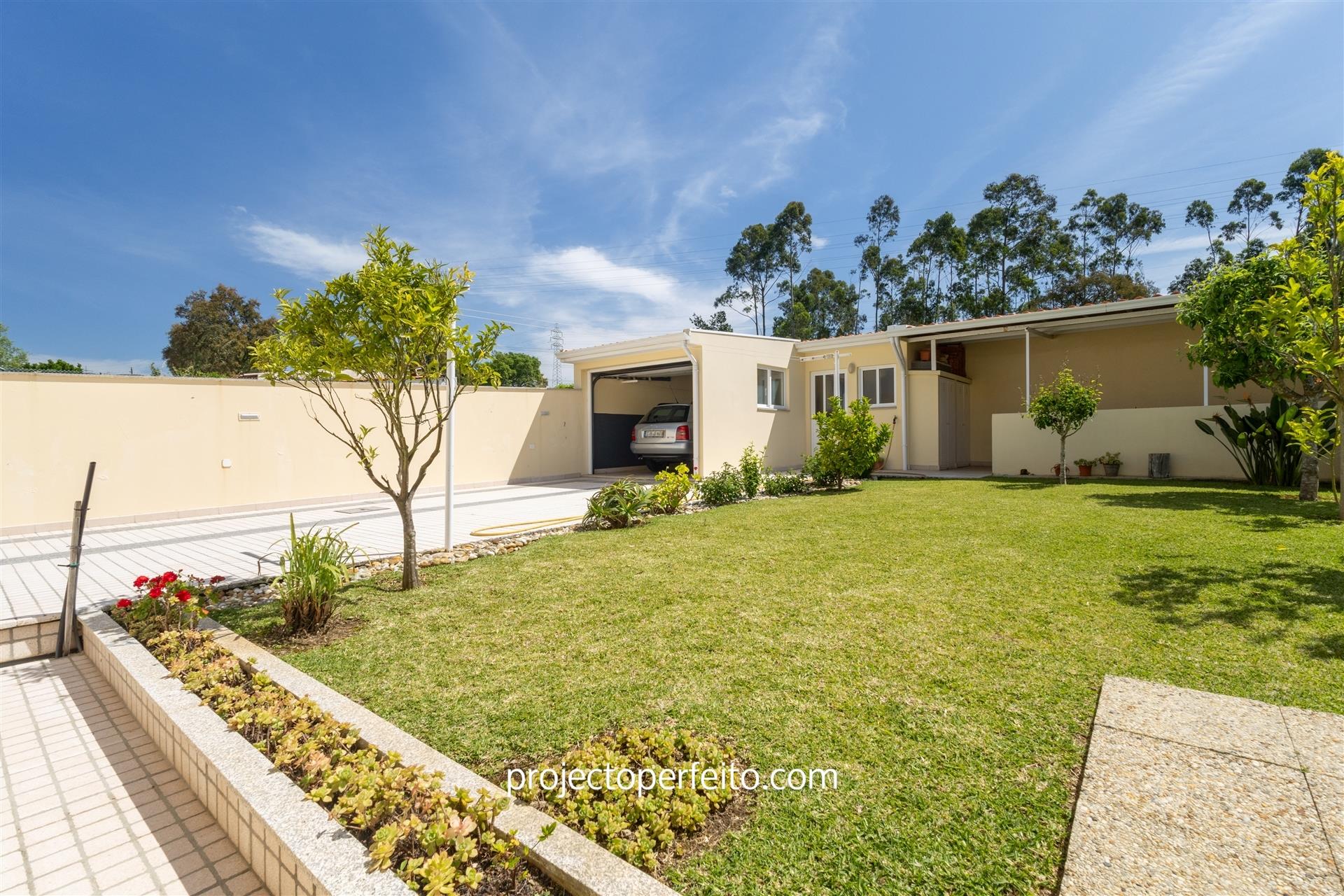 Maison jumelée 3 Chambre(s) Vente dans Serzedo e Perosinho,Vila Nova de Gaia