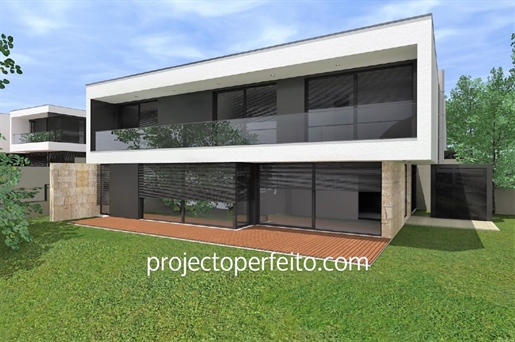 Detached house T3+1 Sell in São Félix da Marinha,Vila Nova de Gaia