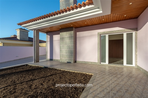 Einfamilienhaus 3 Schlafzimmer Verkaufen in Serzedo e Perosinho,Vila Nova de Gaia