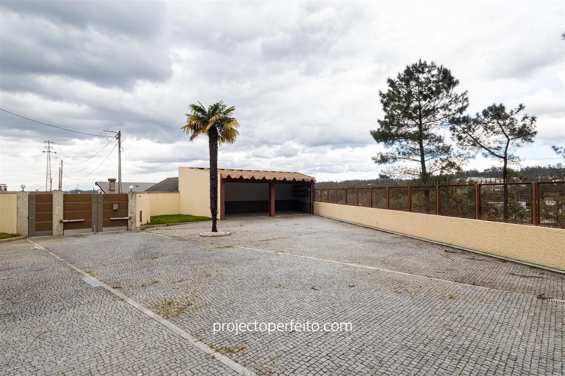 Detached house T4+1 Sell in Caldas de São Jorge e Pigeiros,Santa Maria da Feira