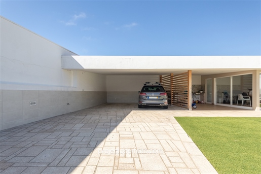 Maison 3 Chambre(s)+1 Vente dans Serzedo e Perosinho,Vila Nova de Gaia