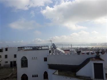 Huis met uitzicht op de baai van Tanger.