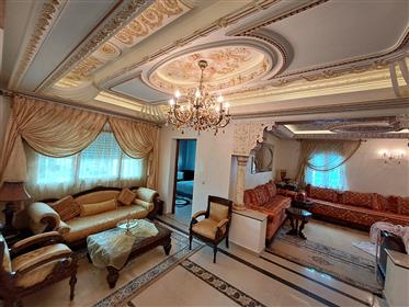 Luxurious furnished apartment in the center