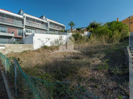 Plot of land for construction in Oeiras