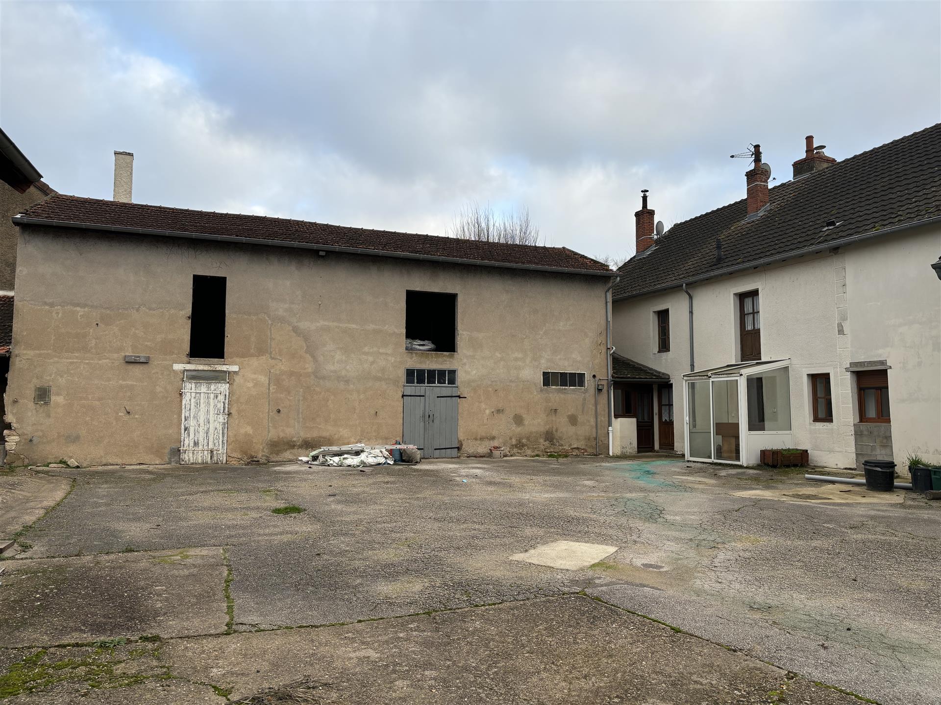 Babes in Chalon-sur-Saône