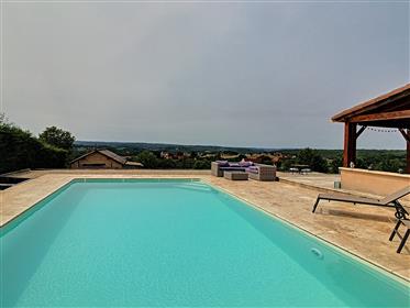 Property with breathtaking view and swimming pool