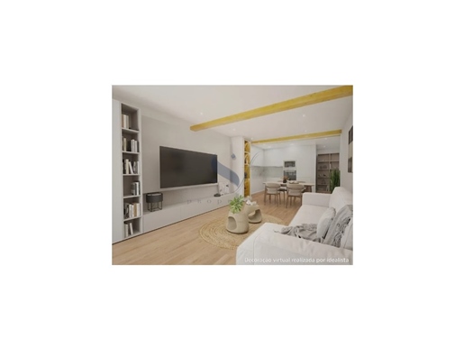 Komplett renovierte 3-Zimmer-Wohnung mit 2 Suiten in Lissabon / Stern