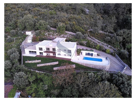 8 bedroom villa with pool in Porto de Mós