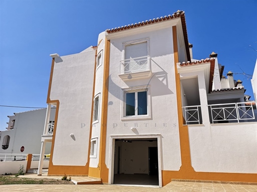 House T3 + 1 in Ericeira