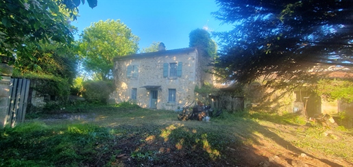 Rare Champmillon 16290 /Mosnac St Simeux 16120 Old house of 100 m2 to completely renovate on more th
