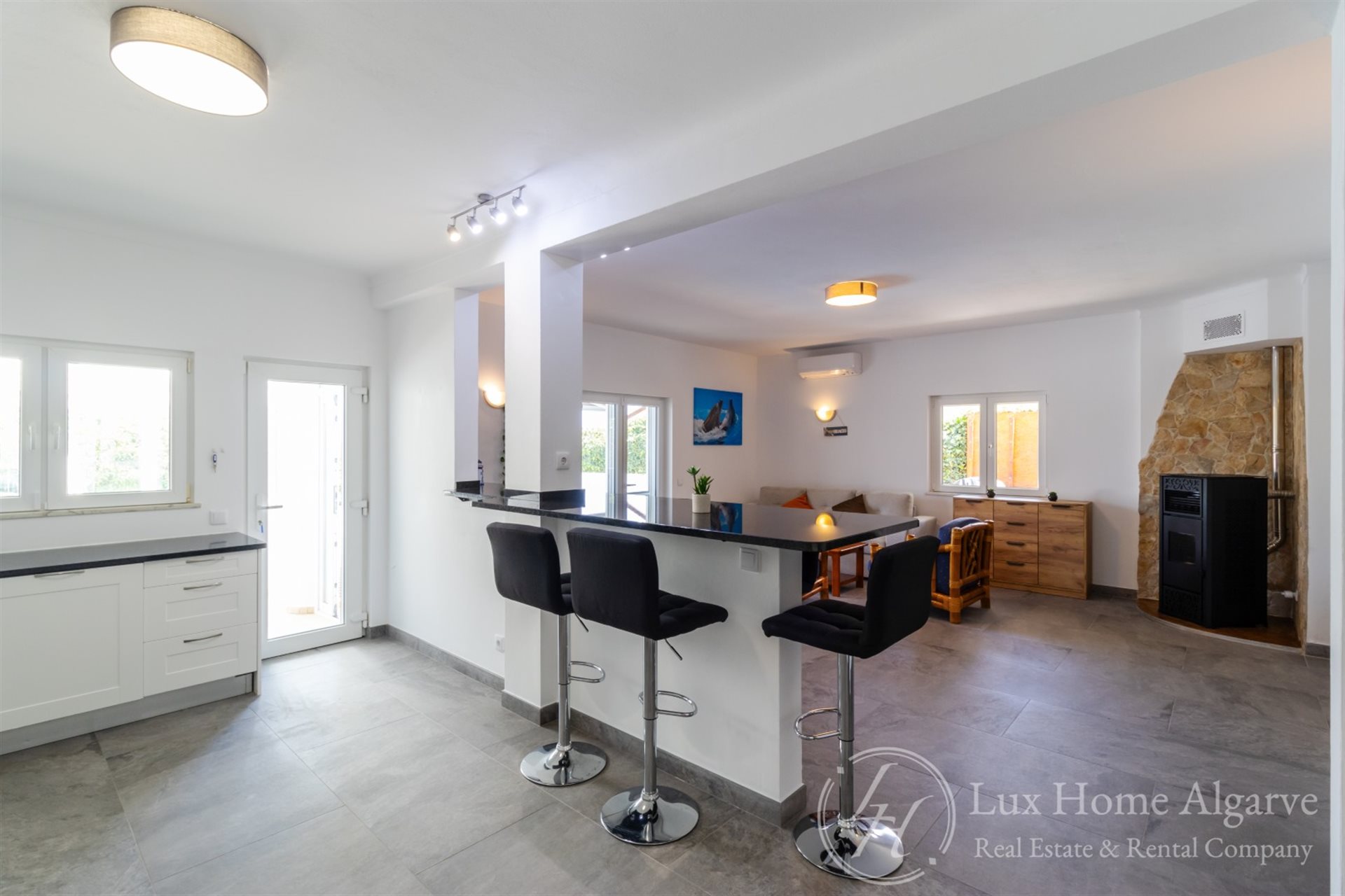 Additional image 12 of Lagos