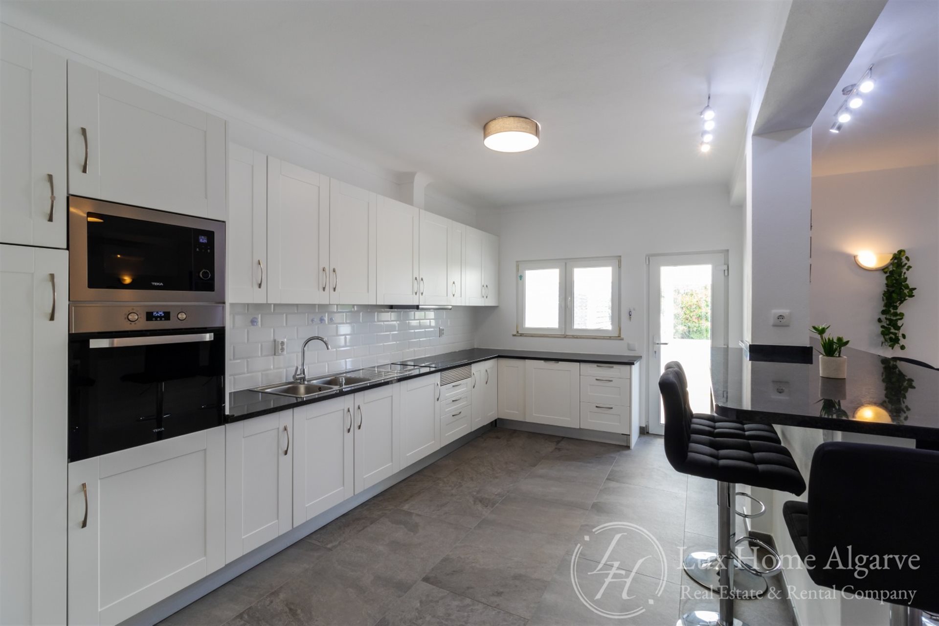 Additional image 14 of Lagos