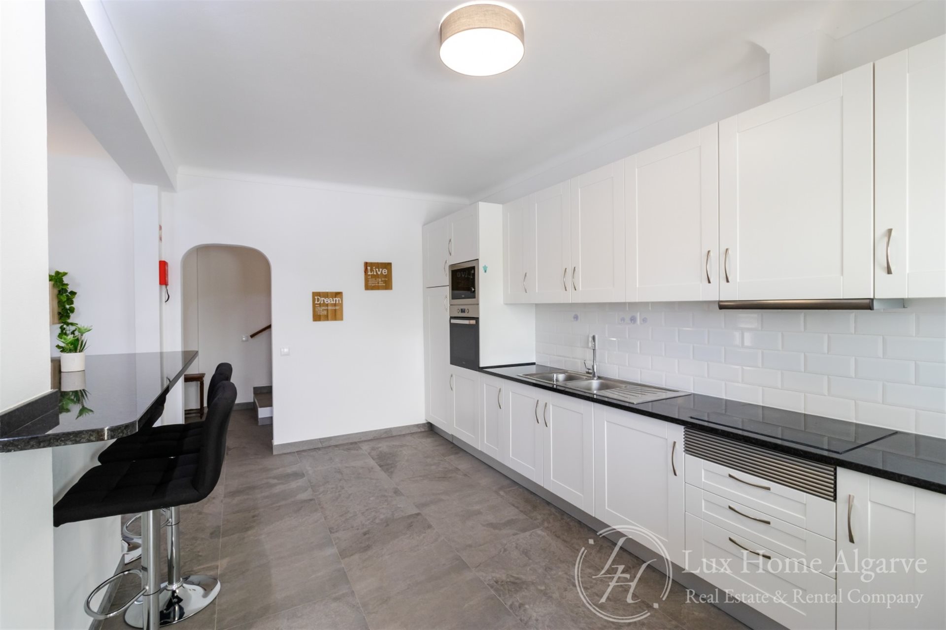 Additional image 15 of Lagos