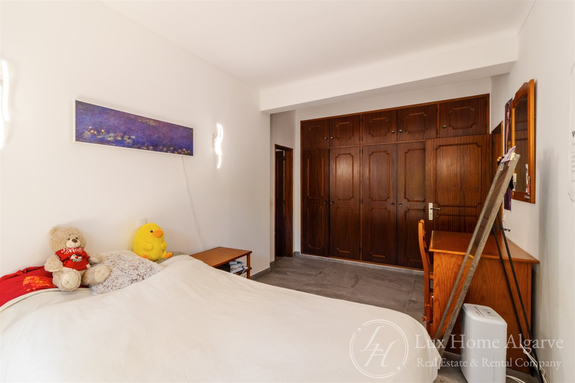 Additional image 20 of Lagos