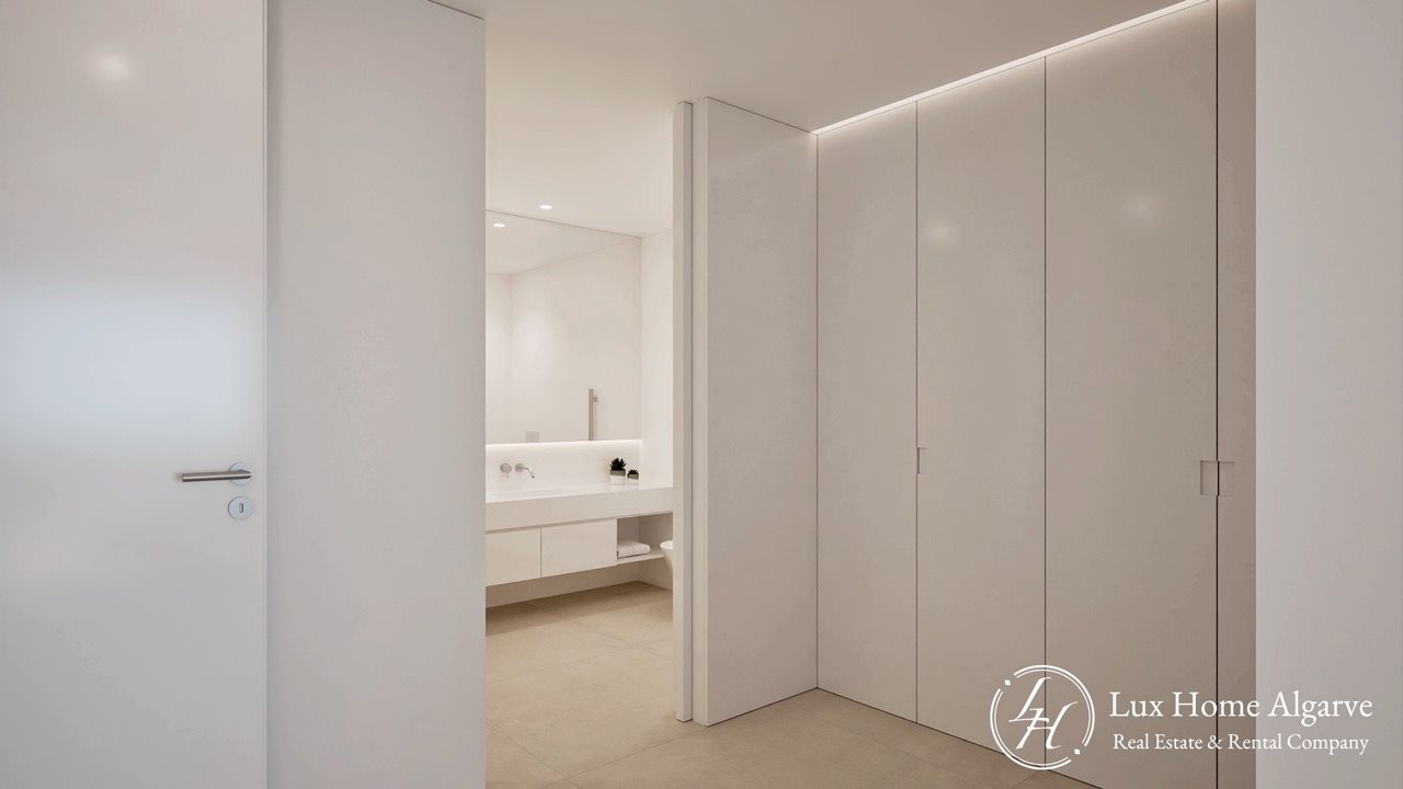 Additional image 11 of Lagos