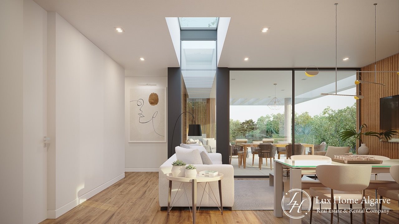 Additional image 5 of Luz (Lagos)