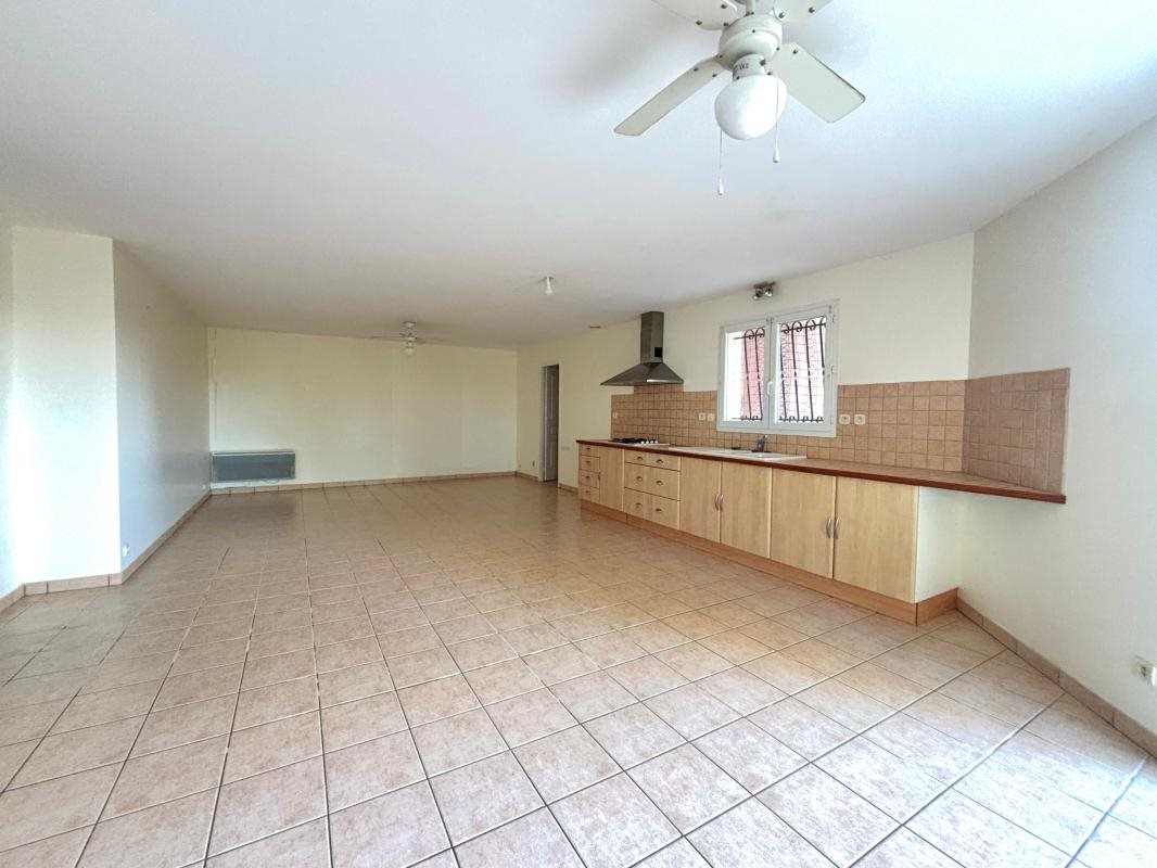 Appartement à louer, 84m², Bétous