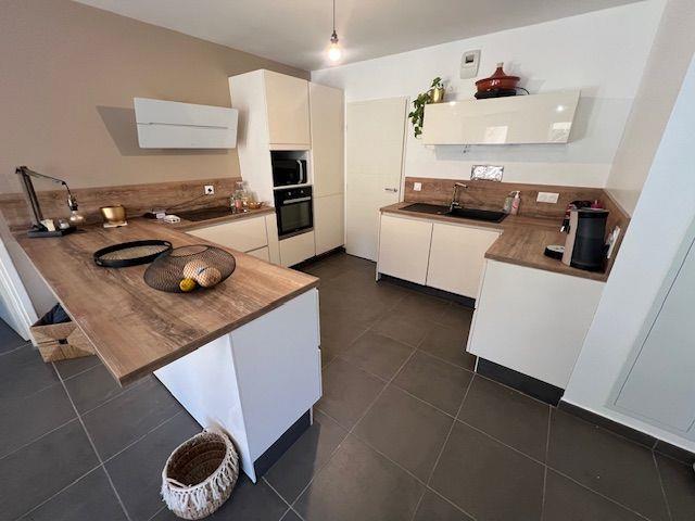 Appartement à vendre, 77m², Nîmes