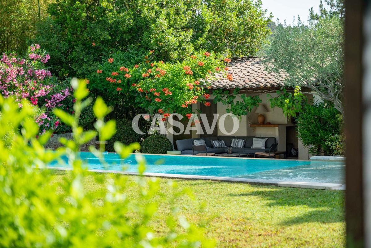 Maison à vendre, 315m², Saint-Marc-Jaumegarde