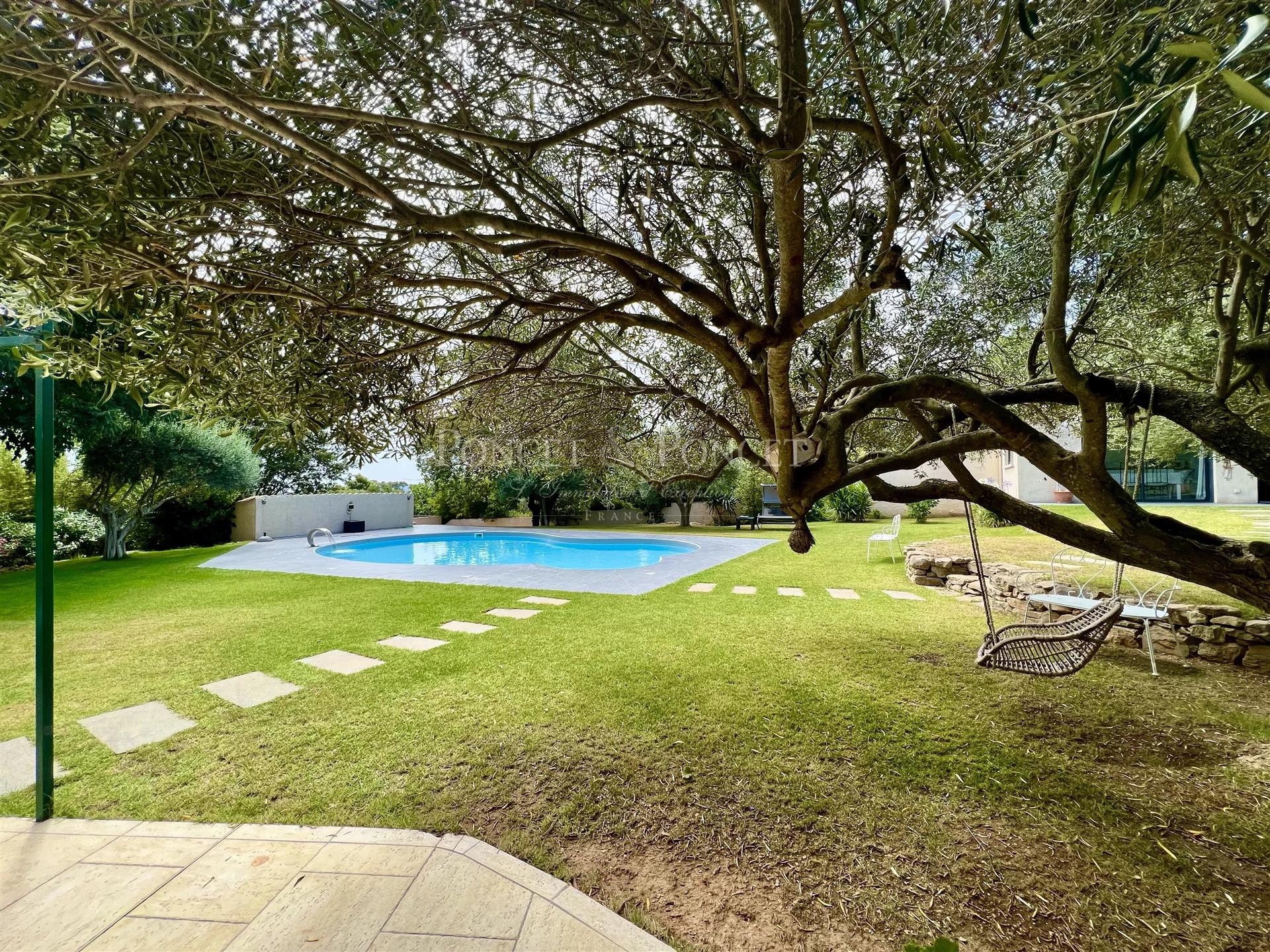 Maison à vendre, 254m², Saint-Georges-d'Orques