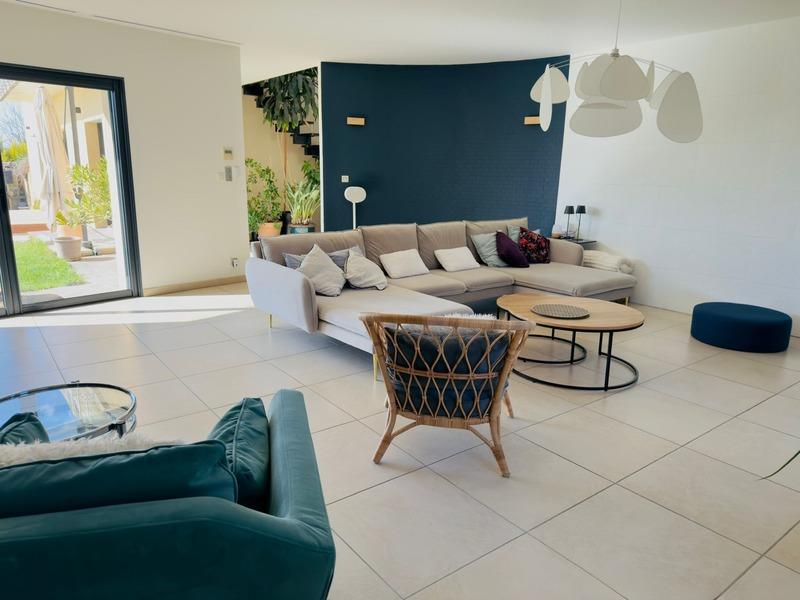 Maison à vendre, 380m², Grignan