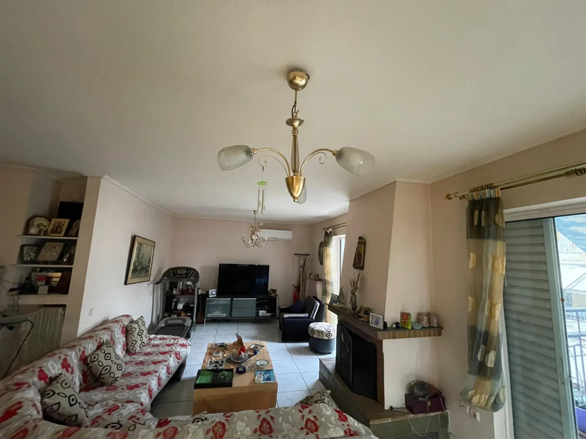 דירת פנטהאוז חמישה קומות | שיפוץ מלא | קאטו פאטיסיה