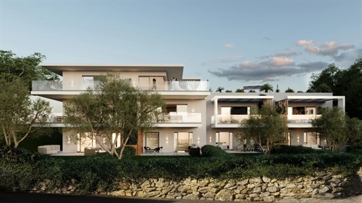 Spacious new luxury apartments with sea view and swimming pool, Biot