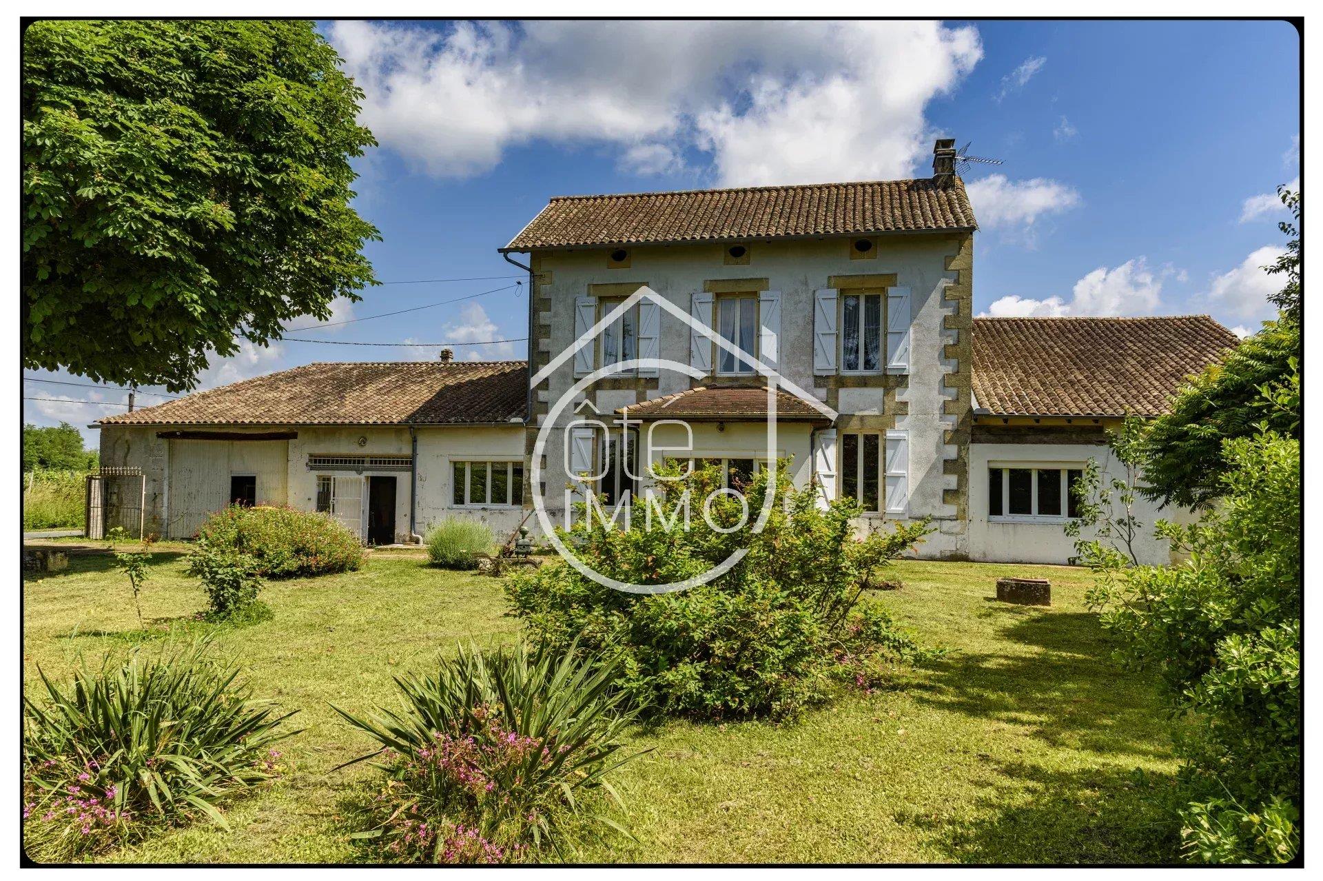 Saint Avit Saint Nazaire: maison 8 pièces avec garage et dépendance sur une parcelle de 3336m²