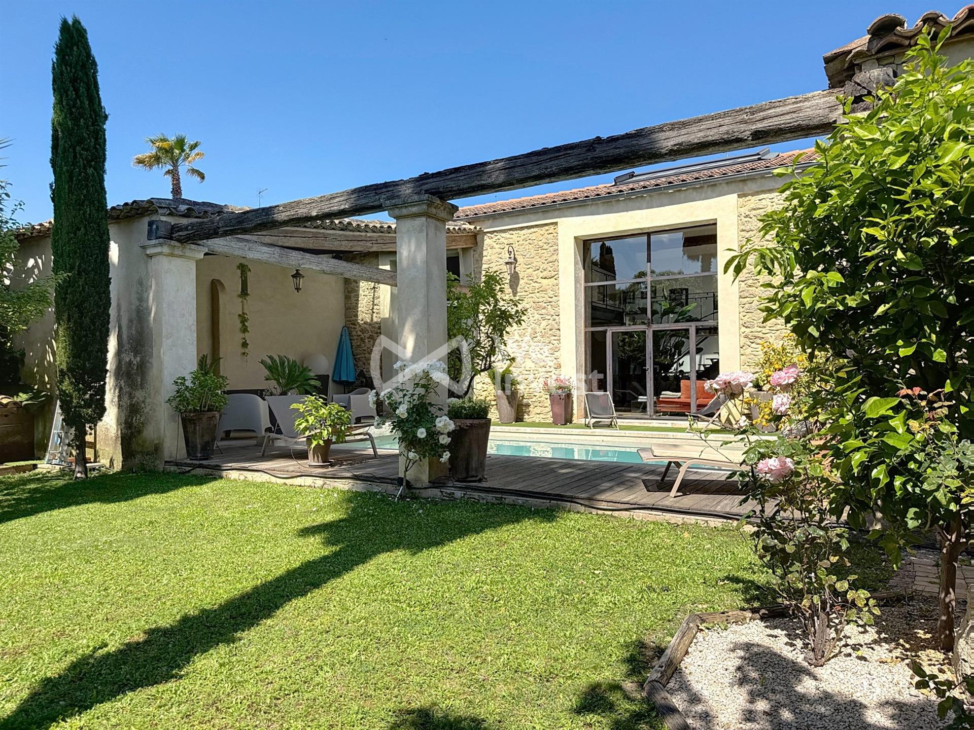 Maison à vendre, 260m², Saint-Georges-d'Orques