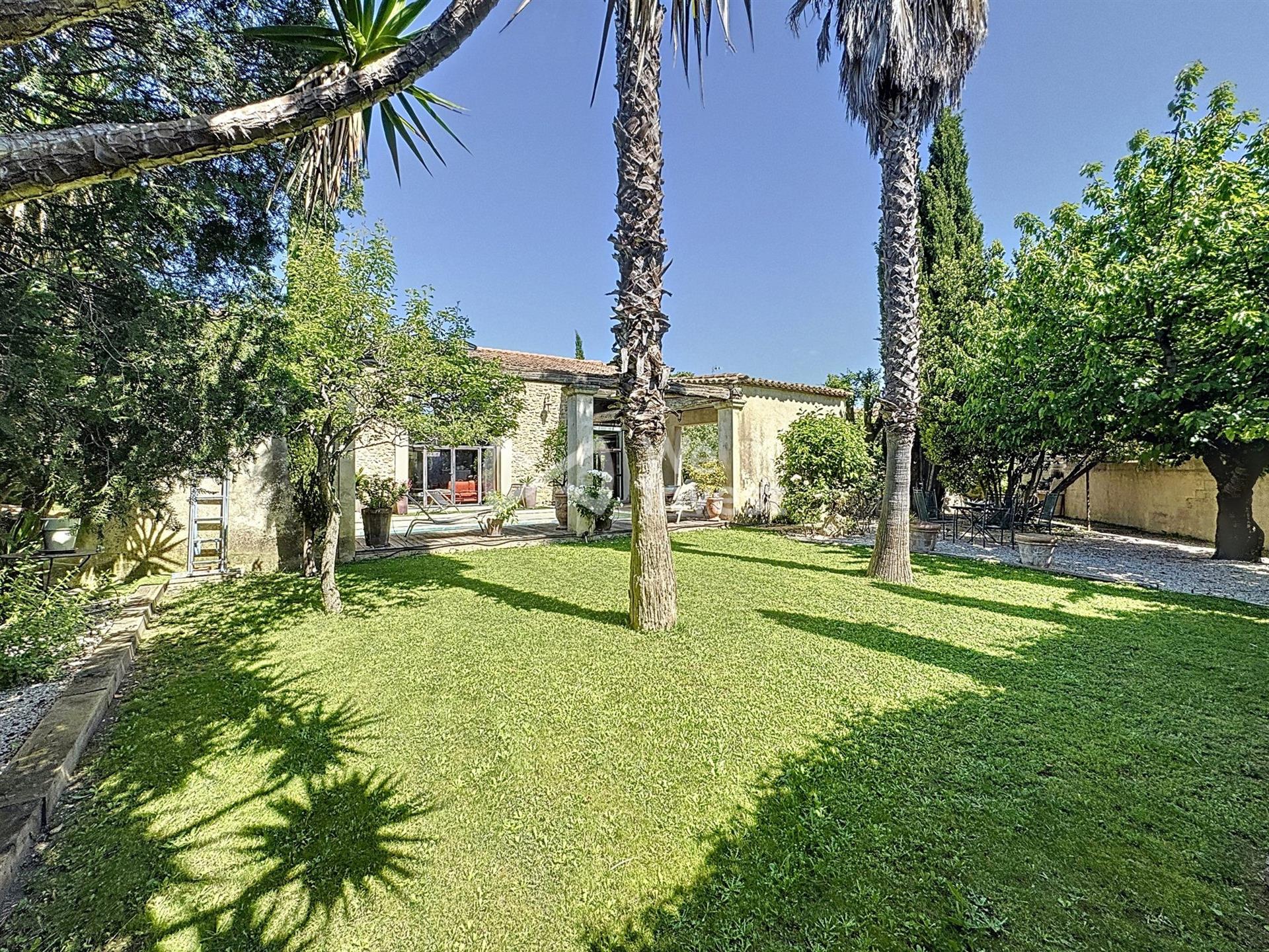 Maison à vendre, 260m², Saint-Georges-d'Orques