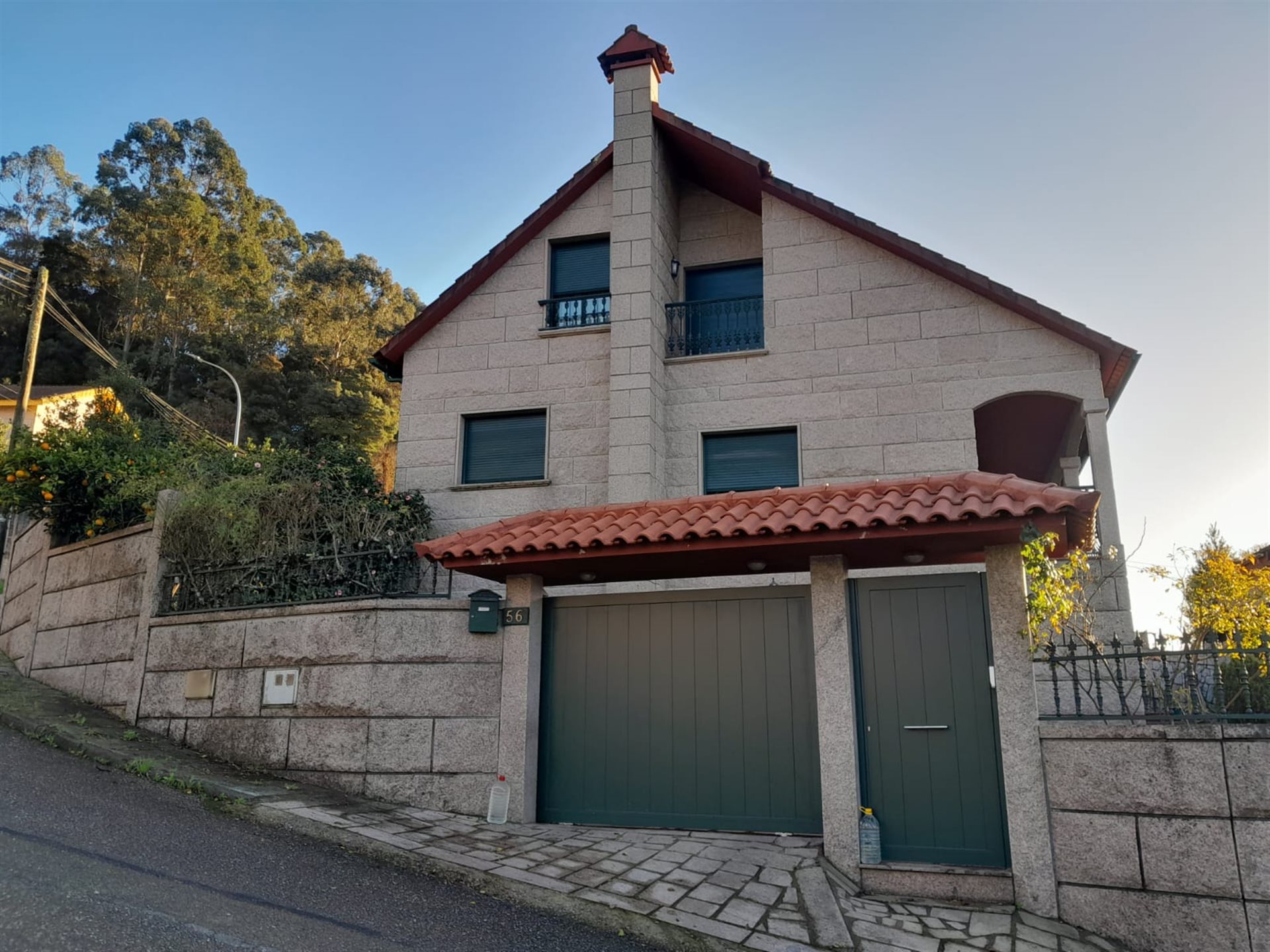 Prachtig stenen huis in Mos
