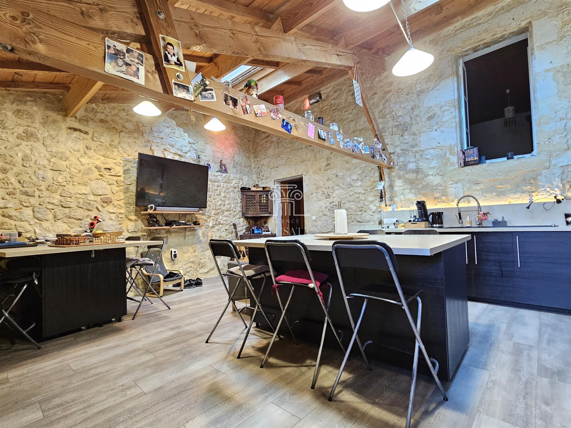 Maison à vendre, 156m², Caussens