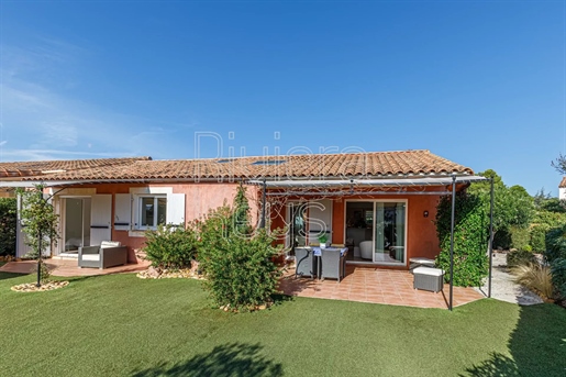 3-Bedroom house on one level, swimming pool, golf course on foot, Roquebrune-sur-Argens