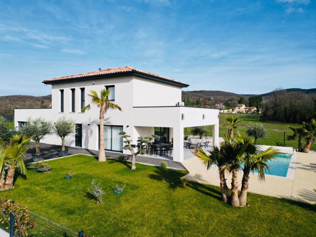 Maison à vendre, 153m², Cliousclat