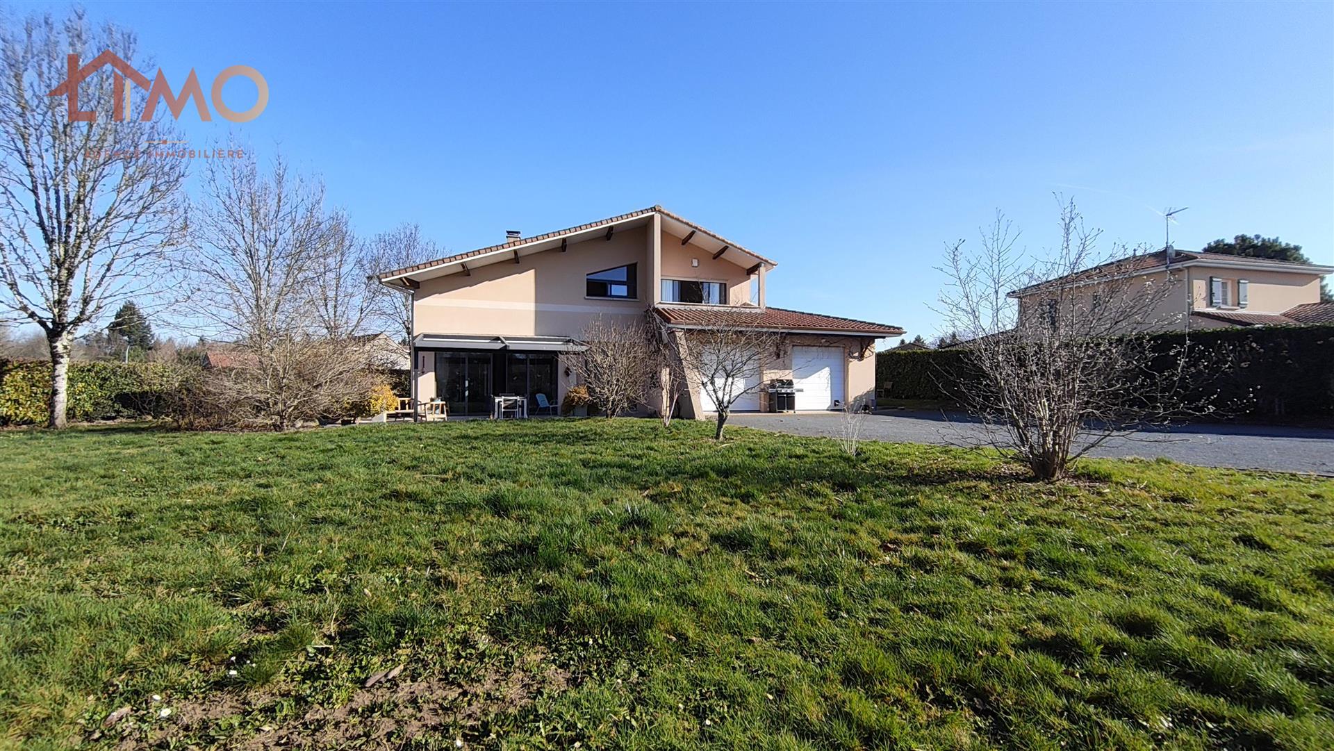 Maison à vendre, 170m², Feytiat