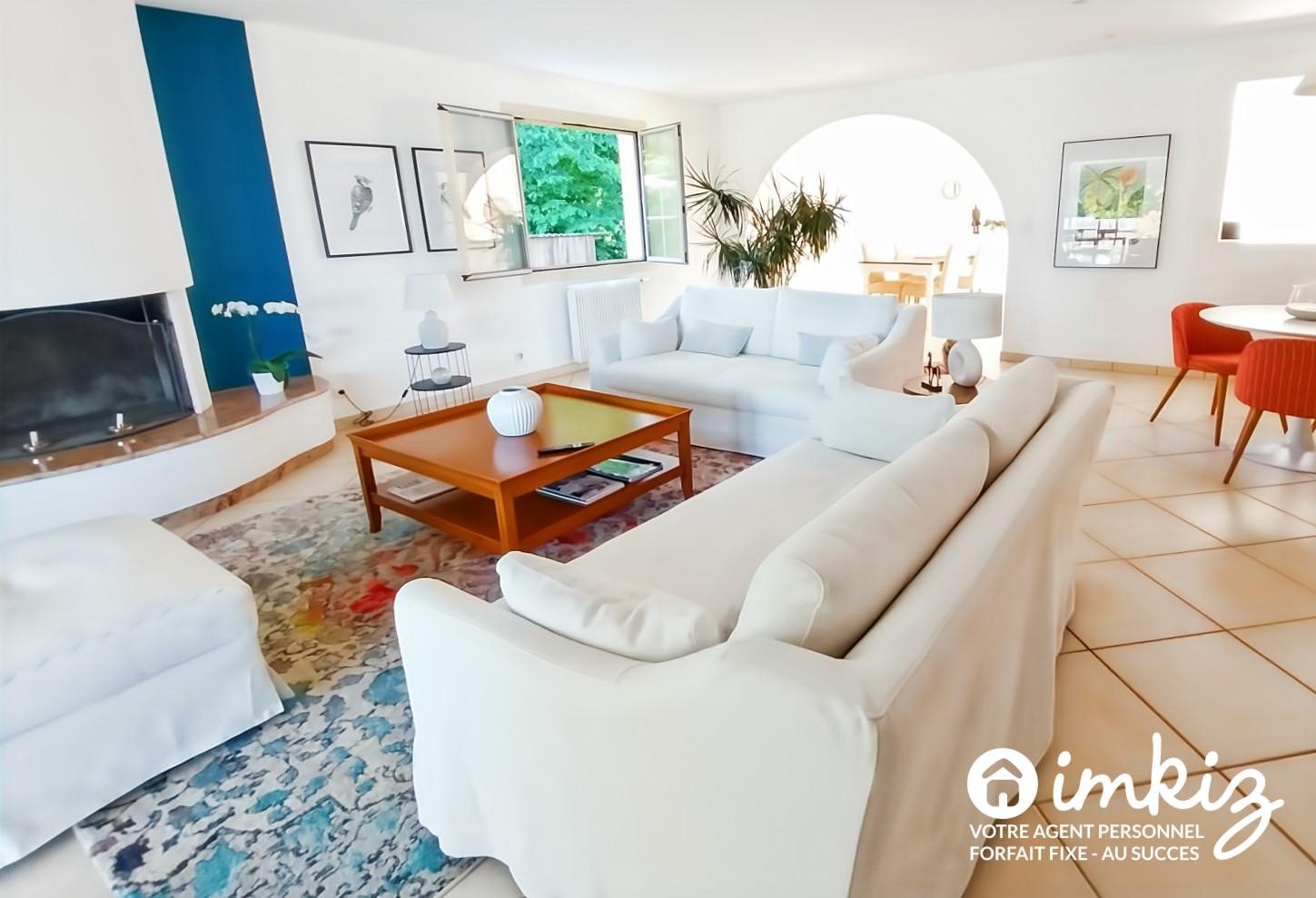 Maison à vendre, 215m², Arveyres