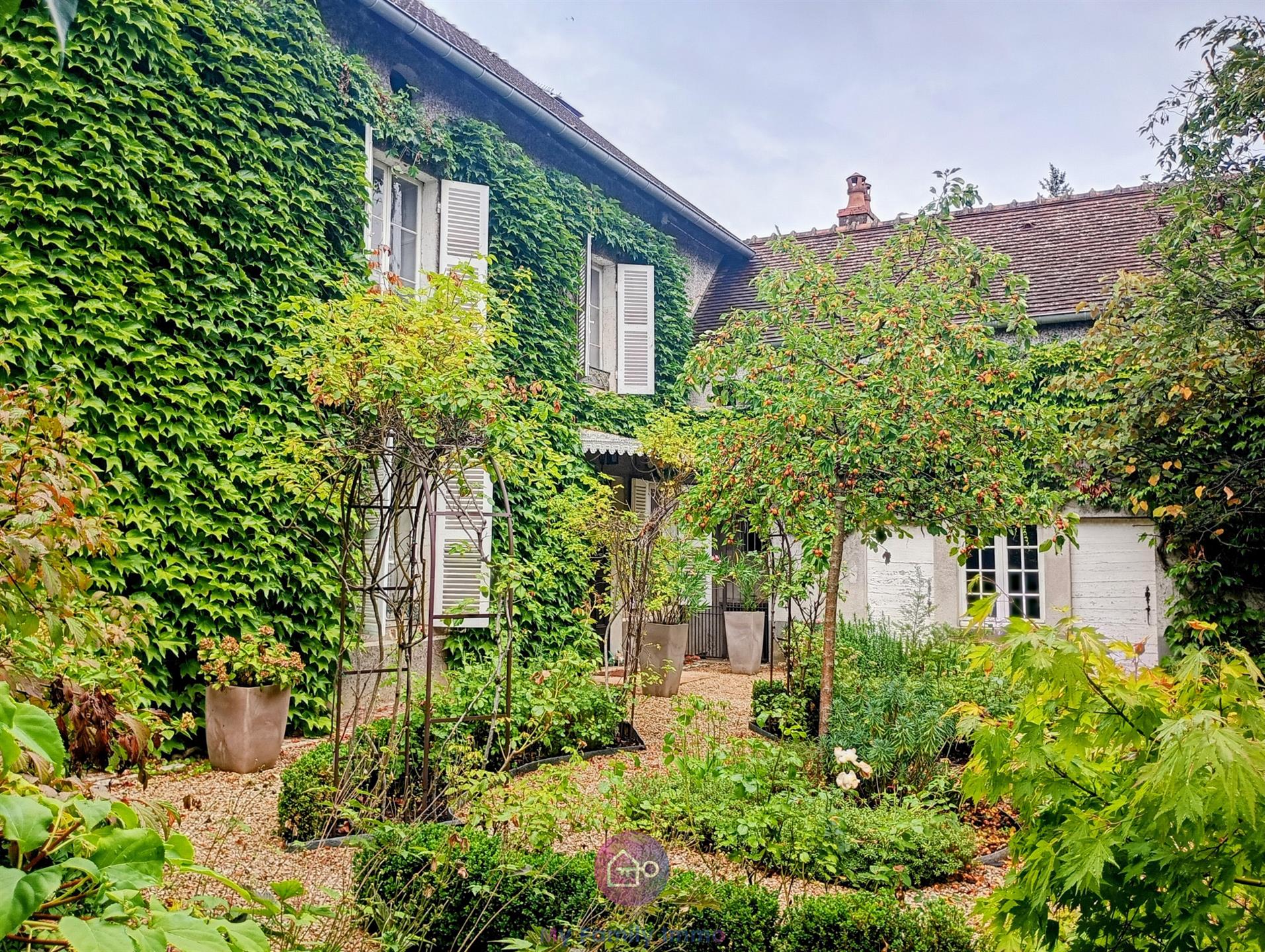 Maison à vendre, 390m², Dampierre-sur-Salon