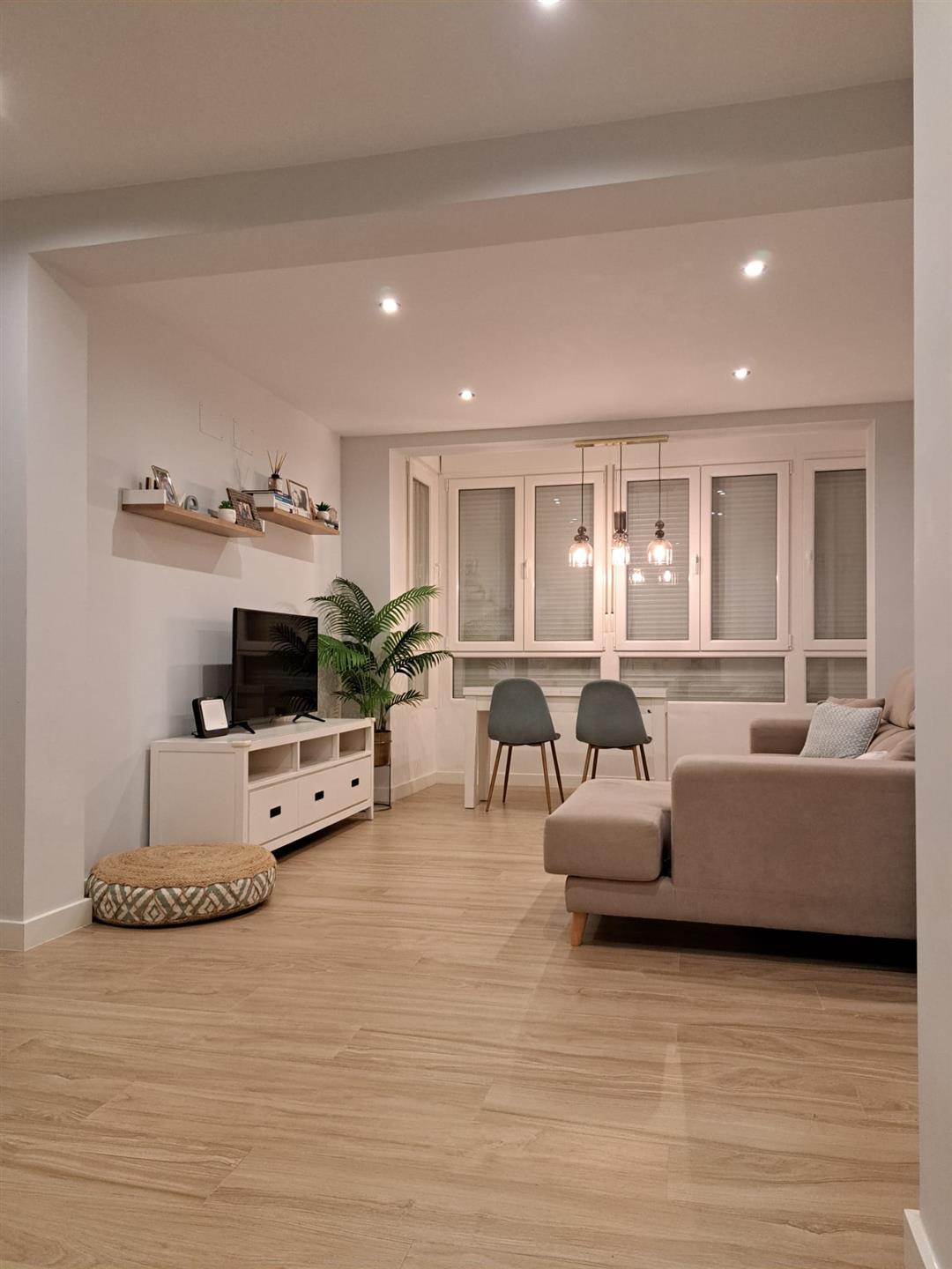 Fully Renovated Apartment – Prime Beachfront Location In Tarifa (Los Lances/Balneario)