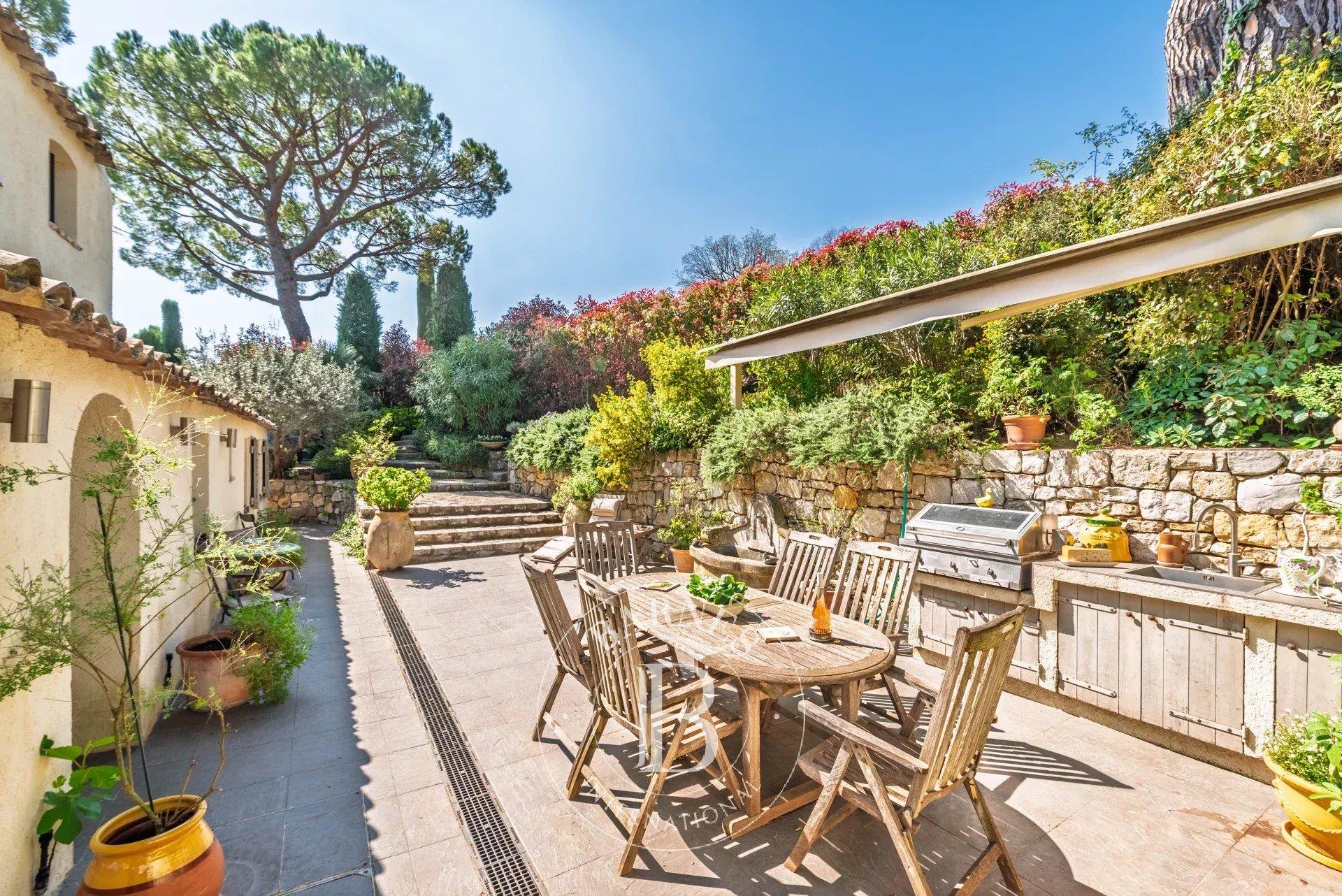 Maison à vendre, 192m², Mouans-Sartoux