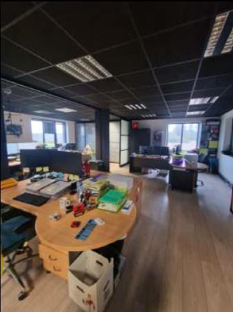 Maison à louer, 1395m², Seclin