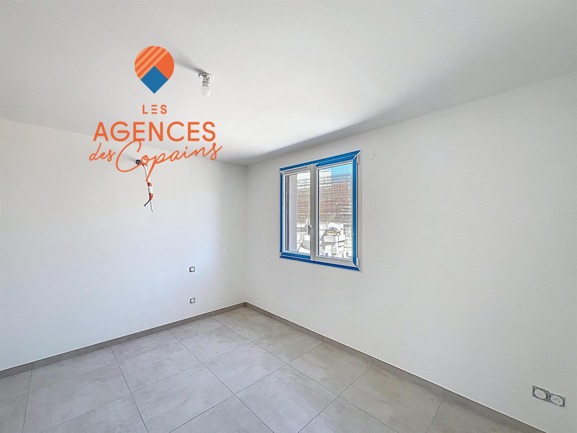 Appartement à vendre, 74m², Cuers