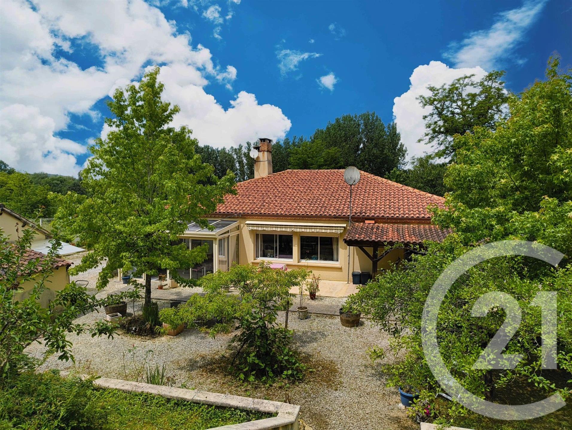 Maison à vendre, 152m², Gourdon