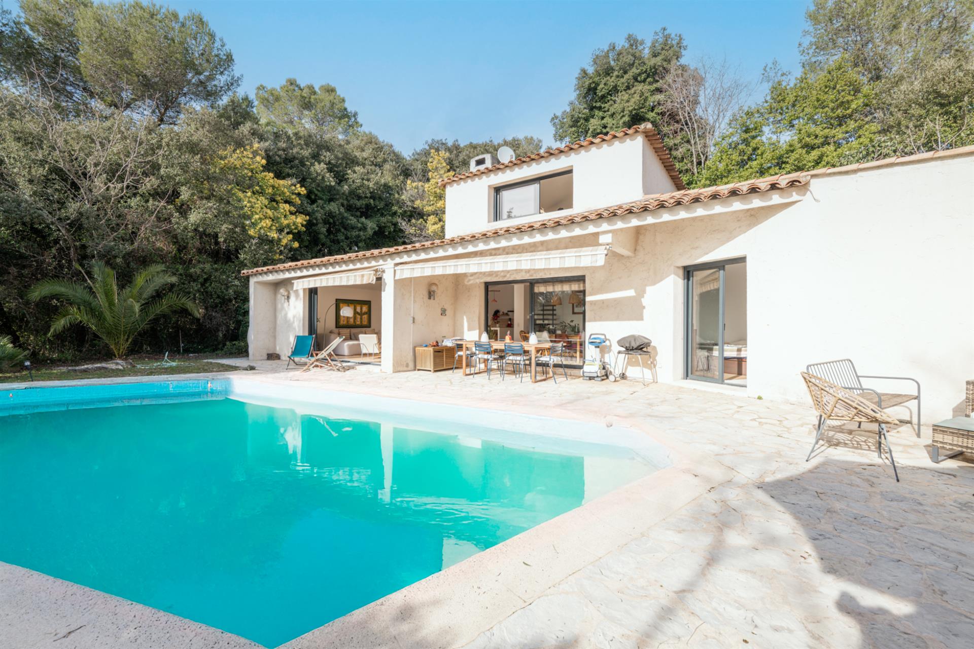 Maison à vendre, 150m², Roquefort-les-Pins