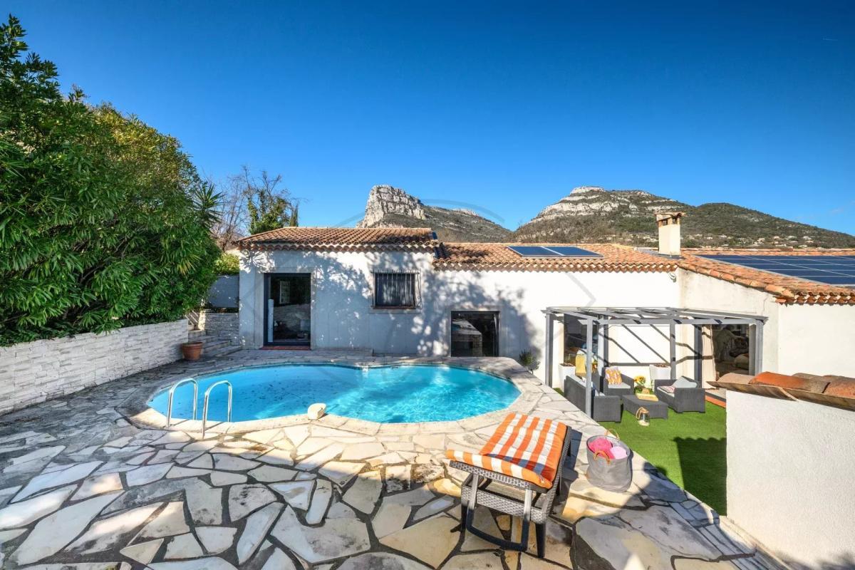 Maison à vendre, 220m², La Gaude