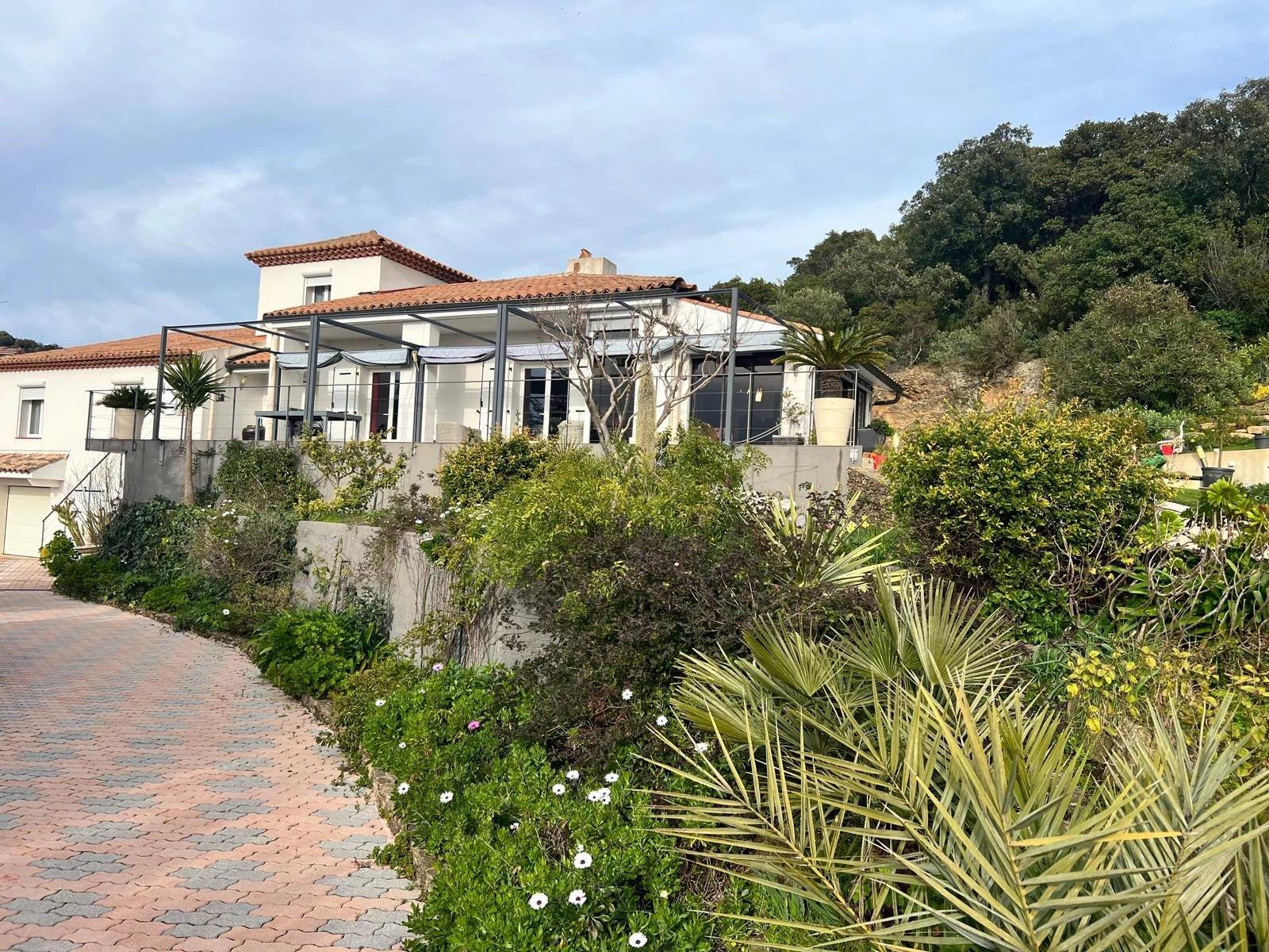 Maison à vendre, 190m², Roquebrune-sur-Argens