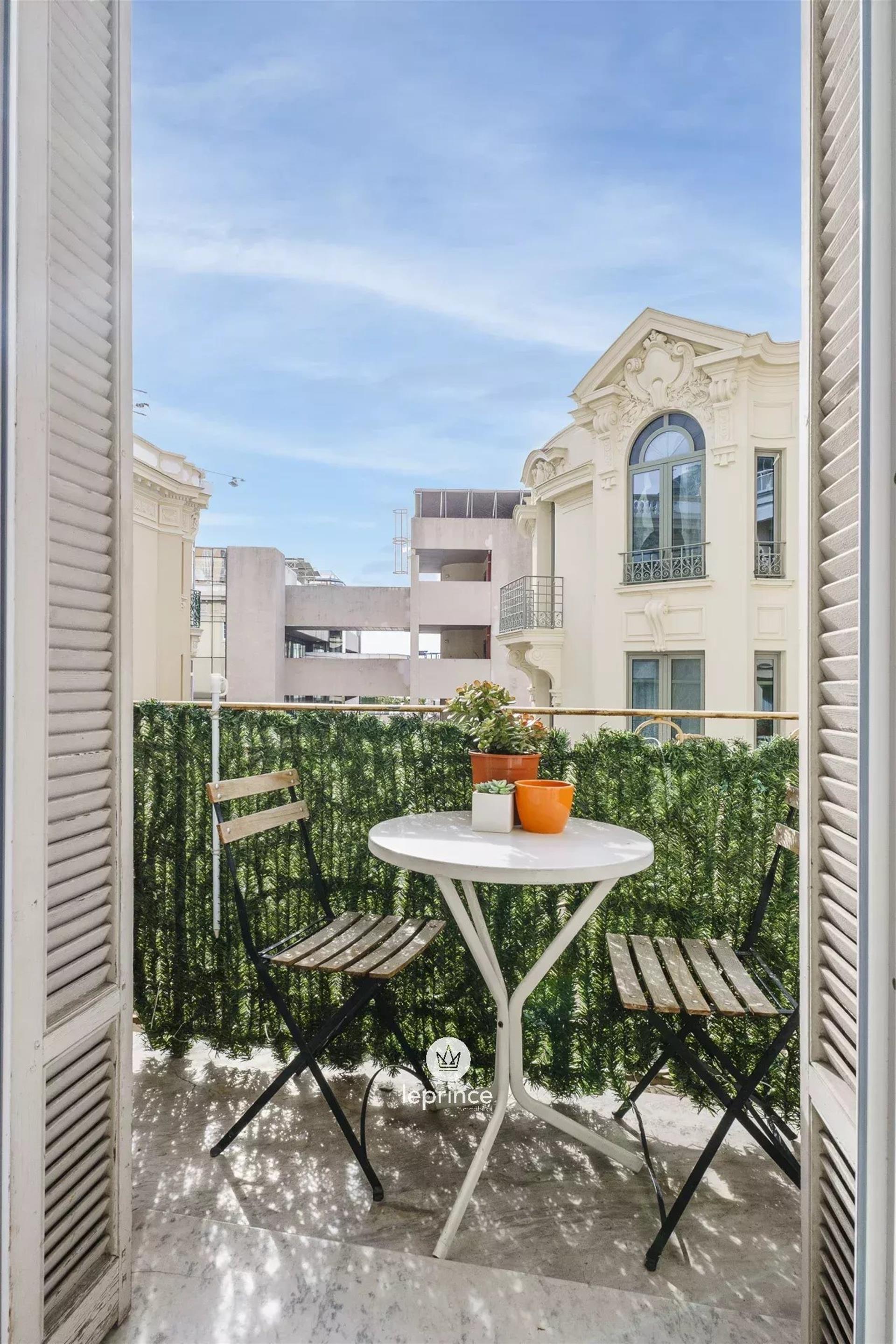 Beausoleil / 4 habitaciones Balcones Excelente Estado