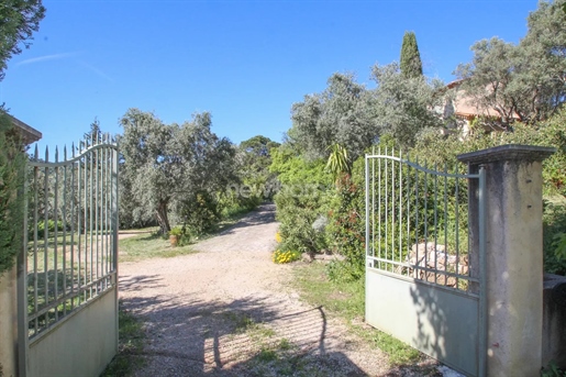 Provence Fayence villa met panoramisch uitzicht en loopafstand van oude centrum